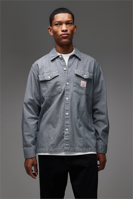 Рабочая джинсовая рубашка с логотипом бренда «Workwear Capsule» на полоске артикул 142120644