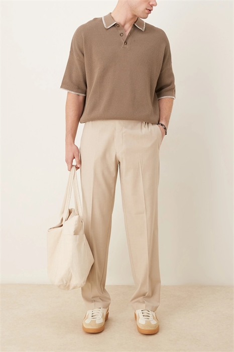 Стильные брюки с прямыми брючинами артикул 140140092