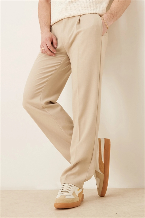 Стильные брюки с прямыми брючинами и складками спереди артикул 141188542