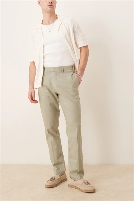 Элегантные брюки из смешанного льна с зауженным кроем артикул 139512835