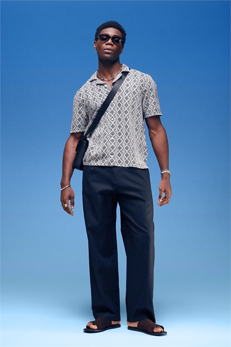 Стильные брюки из смешанного льна с широкими брючинами и складкой спереди артикул 139512832