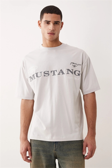 Футболка свободного кроя с принтом Ford Mustang артикул 150987264