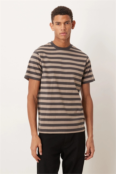 Футболка прямого кроя артикул 150564332