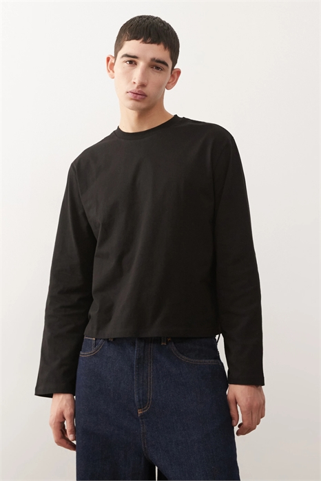 Короткая футболка прямого кроя с длинными рукавами артикул 153689082