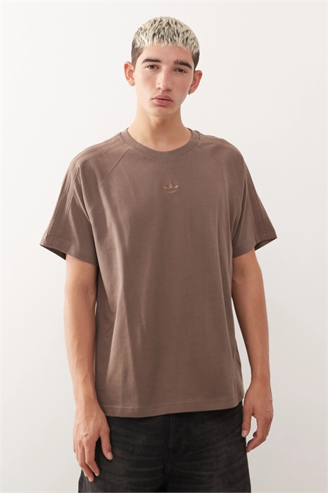 Футболка Premium Essentials артикул 149090347