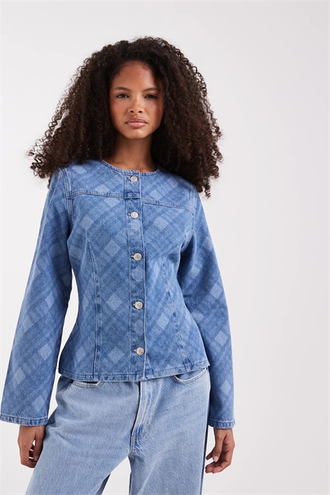 Джинсовая куртка с длинными рукавами артикул 155967498