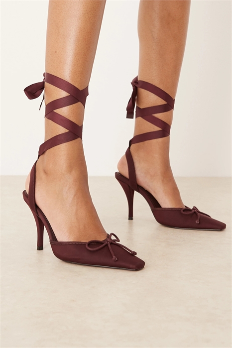 Туфли на высоком каблуке с завязками на щиколотке и декором в виде пиона артикул 144139013