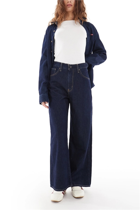 Джинсы свободного кроя артикул 142427543