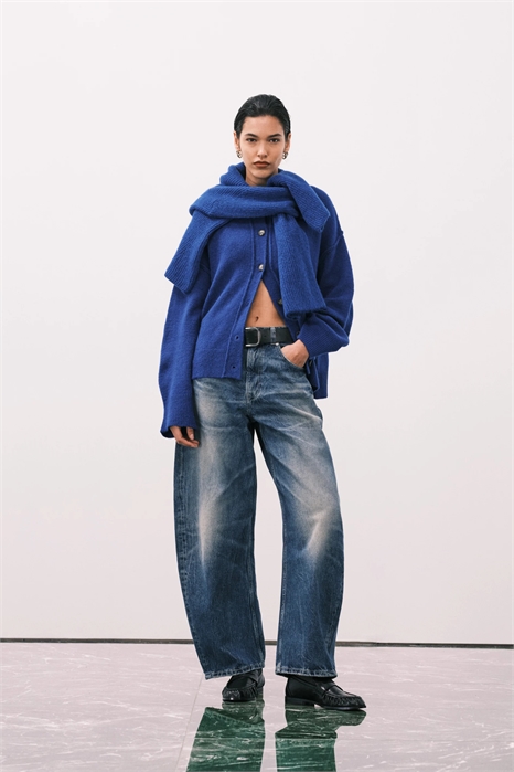 Джинсы с высокой талией и расклешенными брючинами артикул 150528124