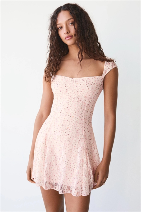 Мини-платье с кружевным принтом артикул 156586856