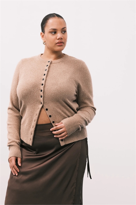 ASOS DESIGN — приталенный кардиган средней плотности для полных артикул 152226160