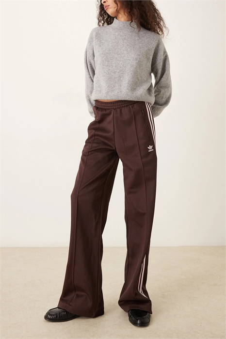 Классические спортивные штаны артикул 132816895