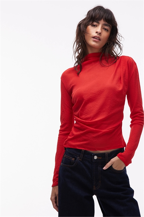 Топ с драпировкой на шее артикул 153682573