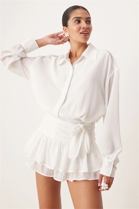 Комбинезон-блумер с прозрачными оборками и рубашечным верхом артикул 148304249