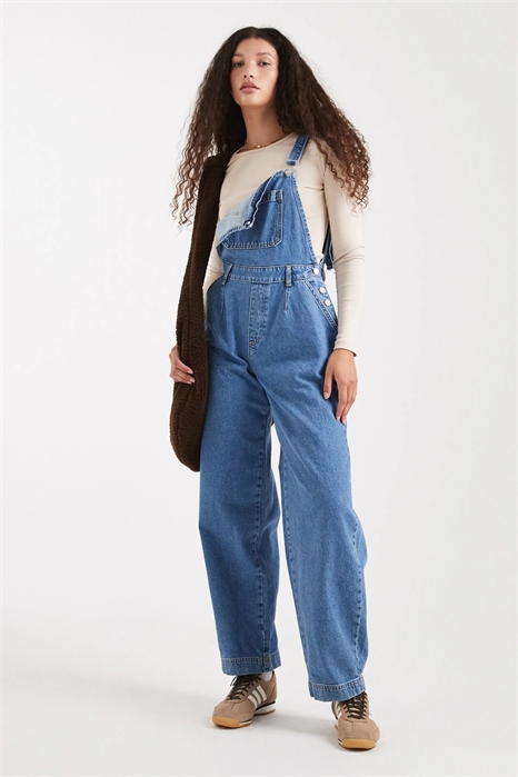 Комбинезон с широкими брючинами артикул 150939494