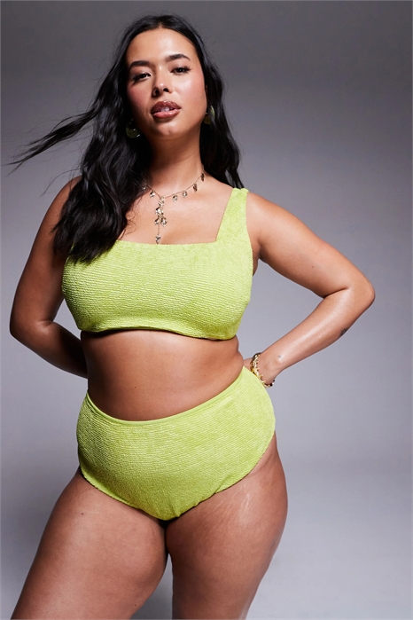 ASOS DESIGN Curve Bella — бикини-трусики с высокой талией и высоким вырезом, с фактурной поверхностью артикул 142914098