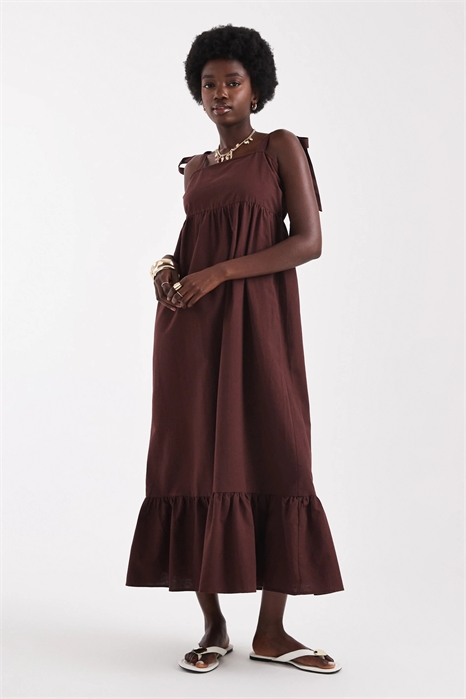 Макси-платье с плечевыми бретелями из льна артикул 149107399