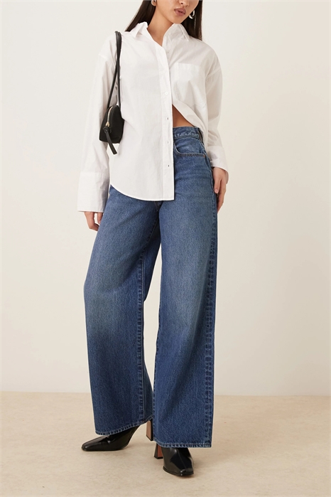 Джинсы с широкими брючинами артикул 154174067