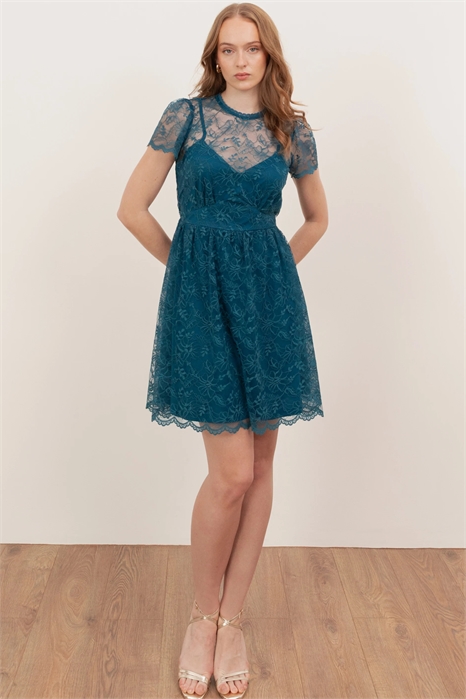 Мини-платье с коротким рукавом из цветочного кружева артикул 154896192