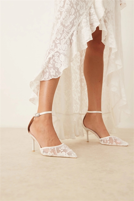 Свадебные туфли Vennie на низком каблуке артикул 141502889
