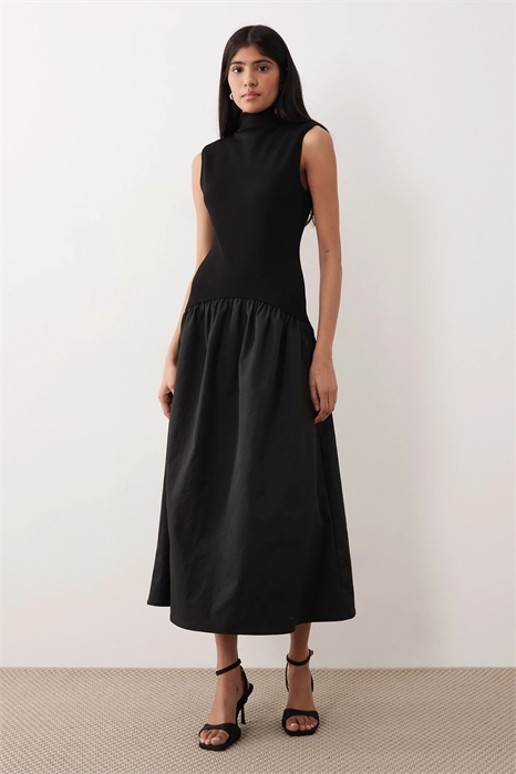 Платье-миди без рукавов с заниженной талией артикул 151417338