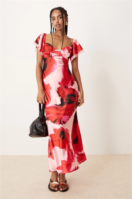 Платье-миди в стиле Бардо с кружевными вставками артикул 144438324