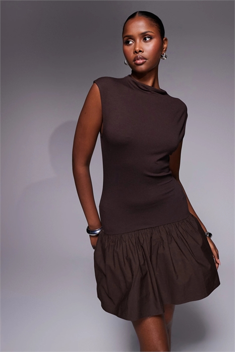 Мини-платье с вырезом на шее и юбкой из смешанной ткани с добавлением поплина артикул 153892020