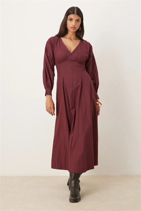 Макси-платье из поплина с длинными рукавами и V-образным вырезом артикул 151052367