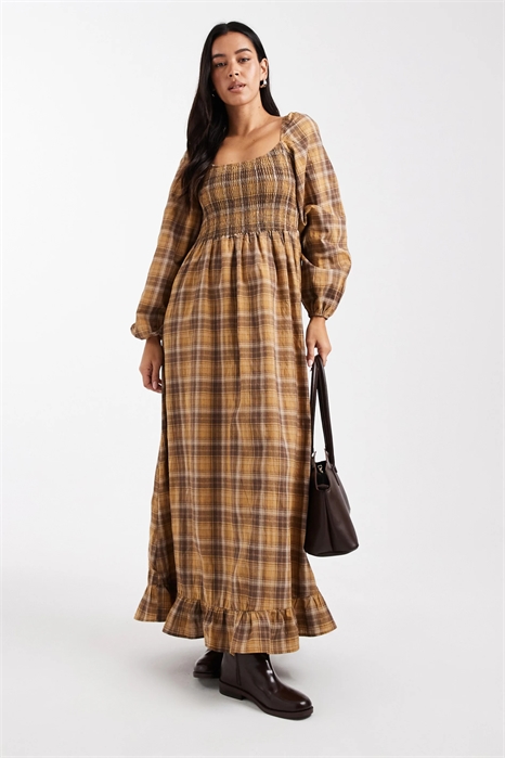 Макси-платье с рукавами-буффами и сборчатым лифом артикул 152899399