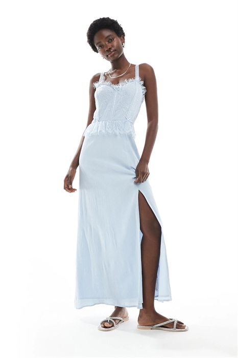 Платье-корсет макси из марли с отделкой лентами артикул 141307527