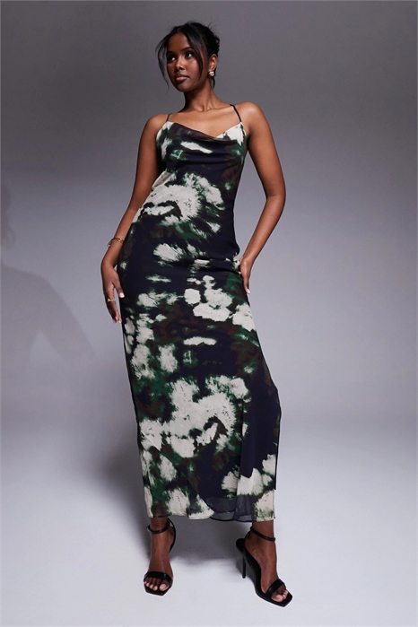 Макси-платье с перекрещивающимися бретелями и асимметричным вырезом артикул 138107534