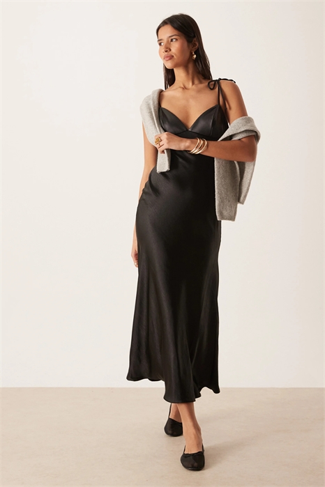 Гибридное платье-миди из атласа с бретелями и подкладкой, с лифом из искусственной кожи артикул 151222219