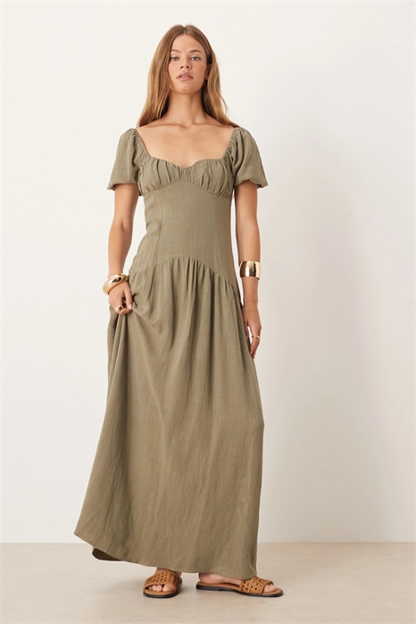 Платье-чейз с заниженной талией артикул 149850736