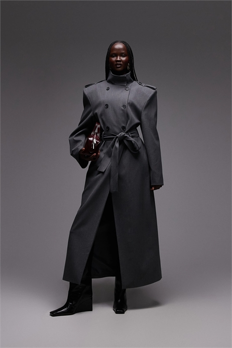 Тренч с плечевыми накладками артикул 155119503