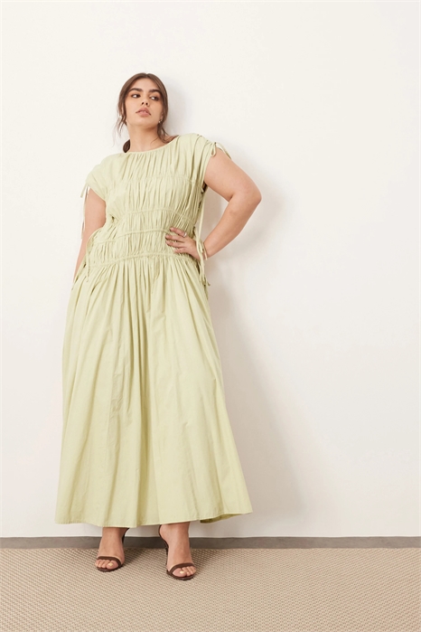 Прямое платье средней длины трапециевидного кроя из чистого хлопка с завязками на талии и карманами артикул 139677975