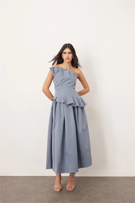 Платье средней длины с корсетом и структурированными складками артикул 139079110