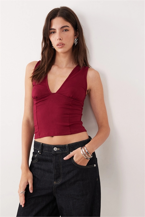 Топ с глубоким вырезом и V-образным декольте из вискозы Lynod артикул 154036031