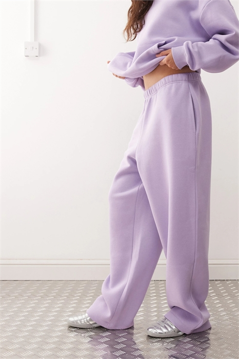Джоггеры свободного кроя из плотной ткани артикул 150835039