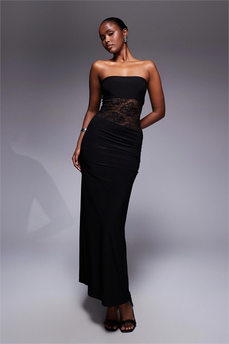 Эксклюзивное макси-платье-бандо с двумя слоями ткани, облегающим кроем и вставками из прозрачного кружева артикул 151704454