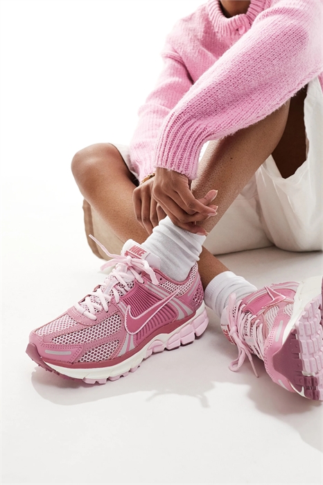 Кроссовки Zoom Vomero 5 артикул 137319498