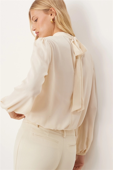 Блузка-балон из прозрачного шифона с длинными рукавами артикул 150970964