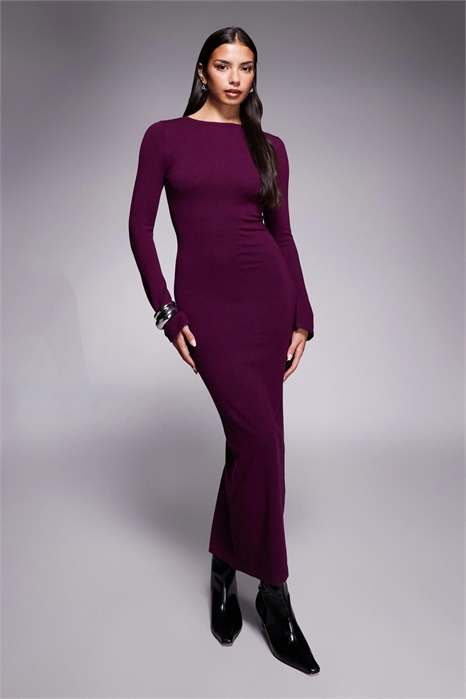 Плетеное макси-платье облегающего кроя с расклешенными рукавами артикул 151333822