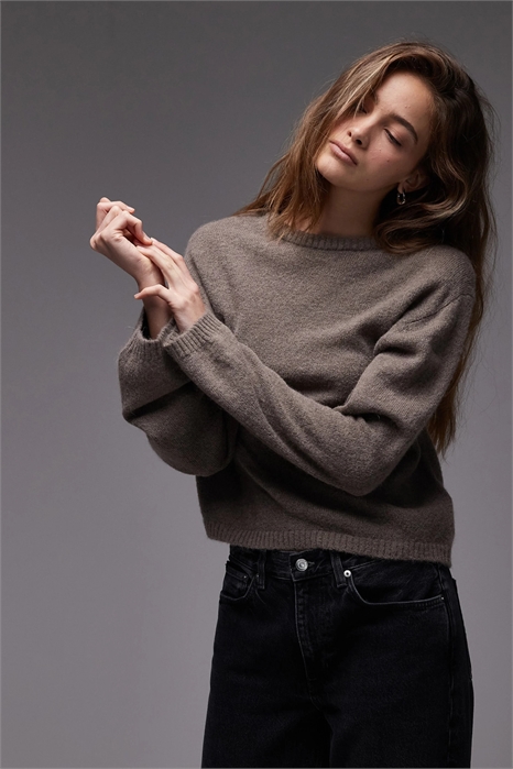 Свитер из сверхмягкой смеси шерсти альпаки с широкими рукавами артикул 149319281