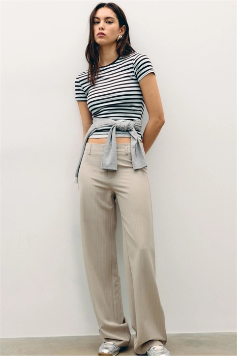 Элегантные брюки прямого кроя с зауженной посадкой артикул 155807285