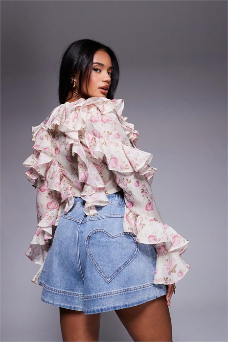 Шорты с высокой талией и отворачивающимся краем, с кармашком в форме сердца артикул 144767914