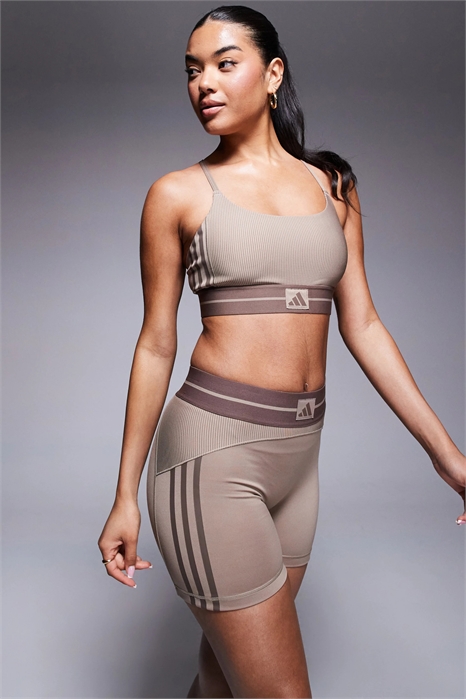 Шорты-боти с ребристой отделкой adidas Training Hyperglam артикул 141936436