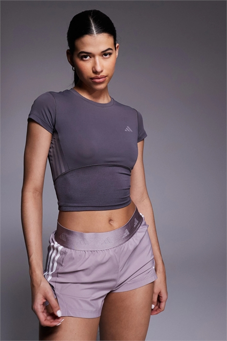 Футболка adidas Training Hyperglam с блестящим эффектом артикул 147263634