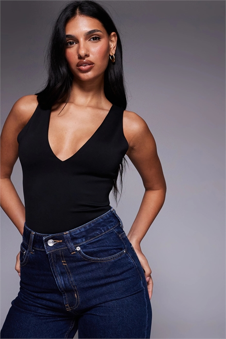 Боди с V-образным вырезом артикул 149552405