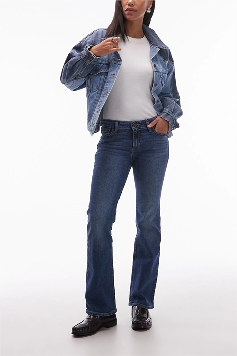 Джинсы с зауженными штанинами и очень низкой посадкой артикул 142430699