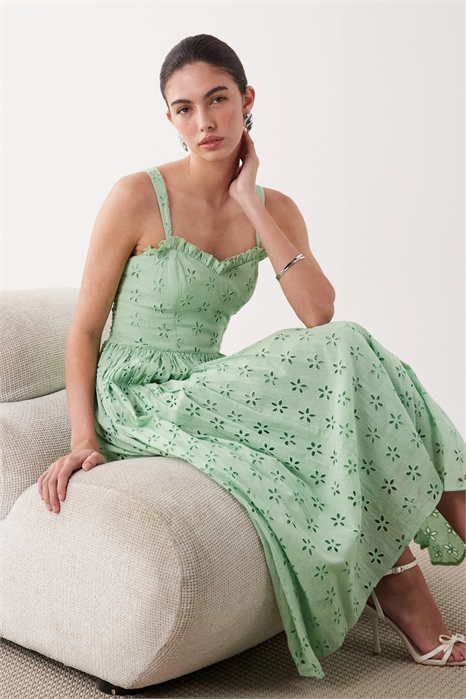 Платье-миди с корсетом и хлопковым вышитым узором артикул 155813605